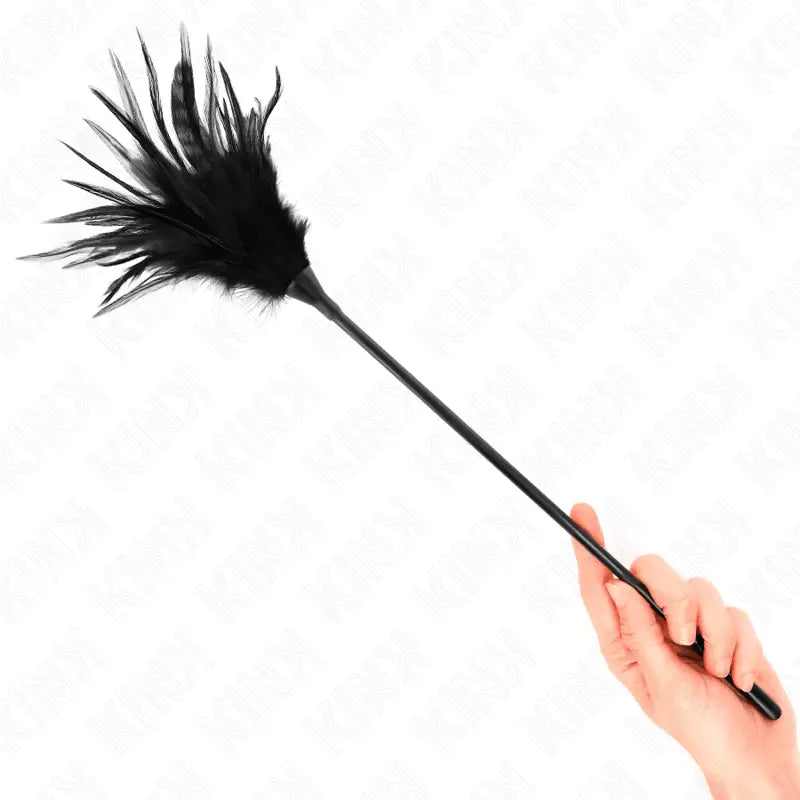 KINK - MÚLTIPLAS PENAS DE CÓCEGAS PRETAS 45 CM - Sexshoptuga