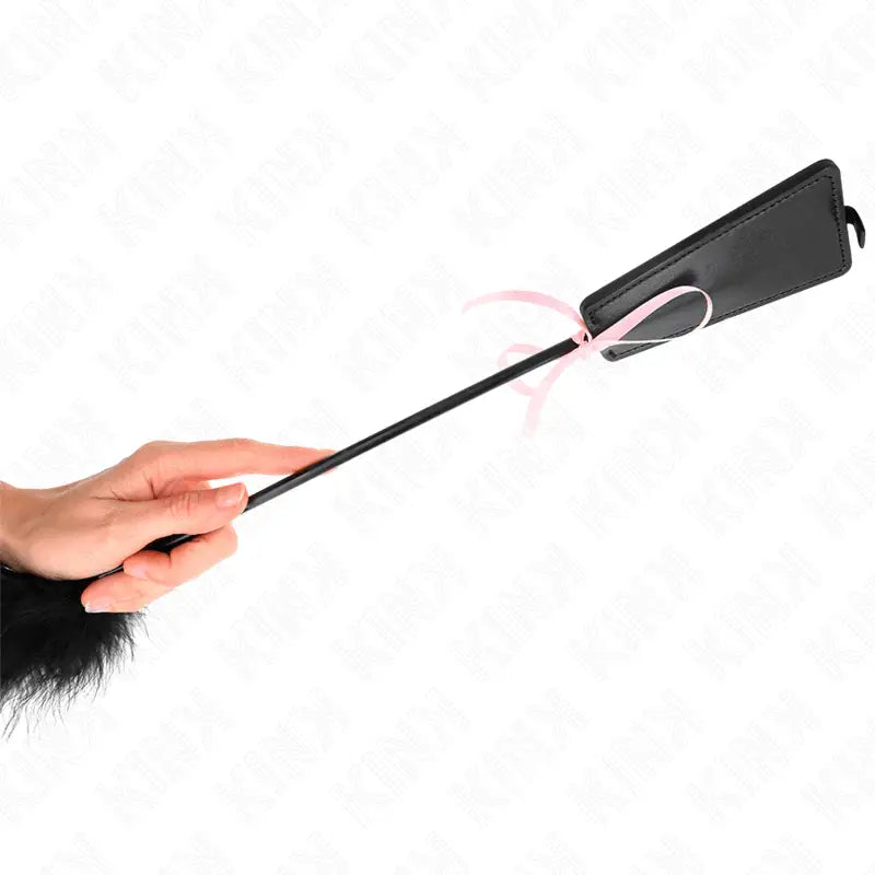 KINK - PENAS DE CÓCEGAS COM LAÇO DE FITA ROSA 49 CM - Sexshoptuga