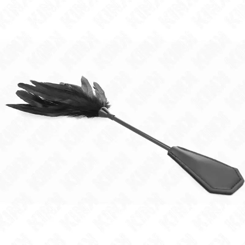 KINK - PENAS DE CÓCEGAS COM BABADO 48 CM - Sexshoptuga 