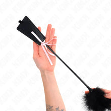 KINK - PENAS DE CÓCEGAS COM LAÇO DE FITA ROSA 49 CM - Sexshoptuga 